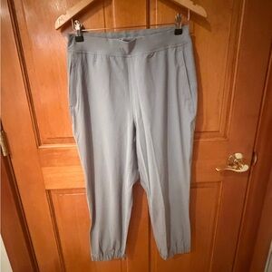 lululemon athletica light gray cropped adapted state jogger